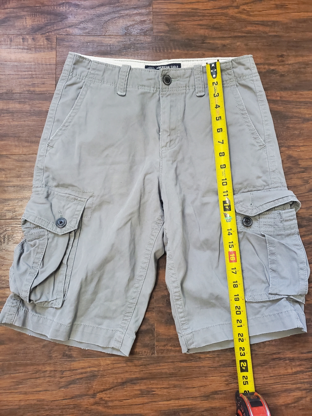 American Eagle Outfitters Men’s Tan Cargo Shorts